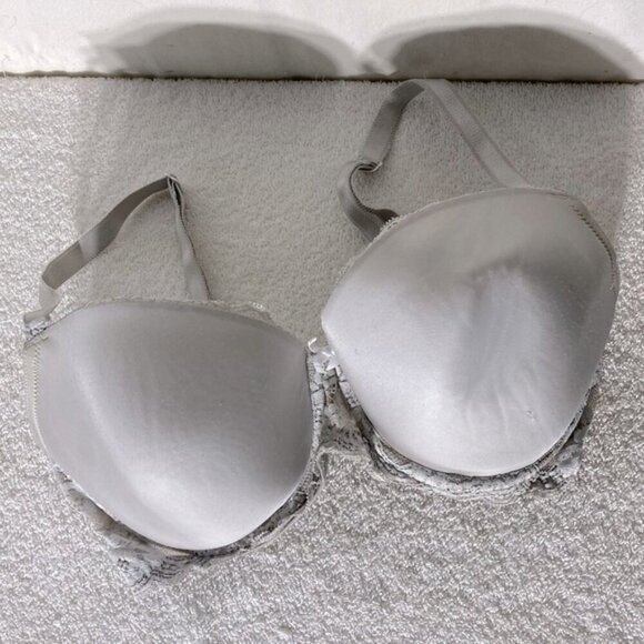 5/$25 Victoria’s Secret Light Grey Dream Angels Lined Demi Bra 34DDD/34F - Picture 13 of 13